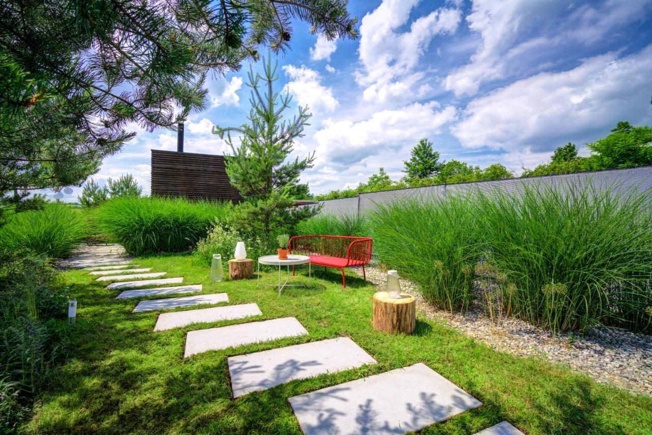 Nedomek By Homester Neslovice Bagian luar foto